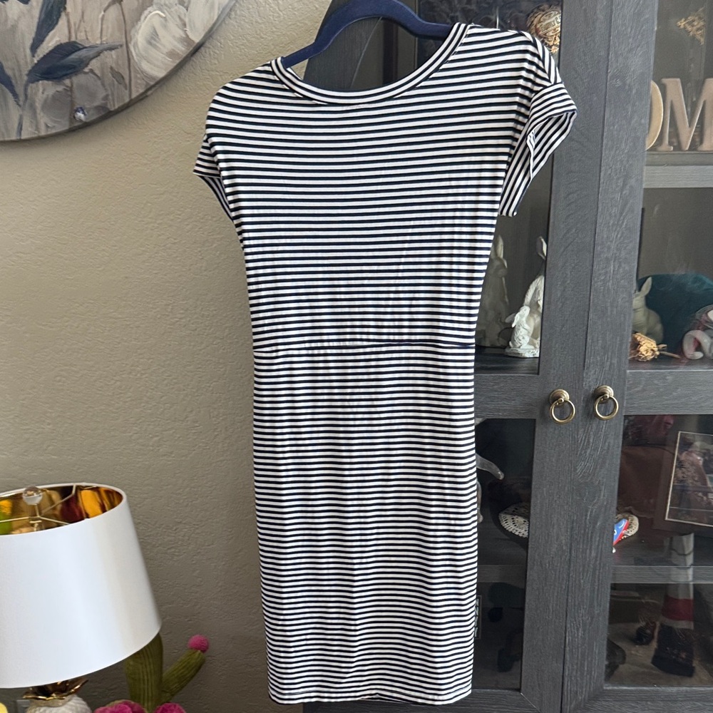 Black & White Striped Midi Dress - Everyday Comfort
